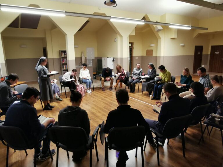 Zanurzenie w Słowie: Adwentowy Dzień Skupienia